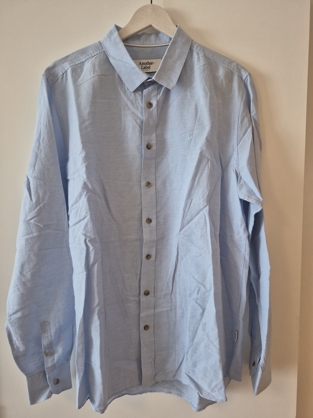 Men's Light Blue Button-Up Shirt